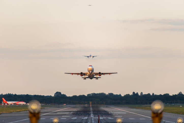 Pilot Training That Includes Runway Warning Systems 9 Pilot training